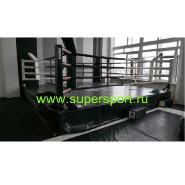 Ринг на помосте с боевой зоной 4 x 4 м.