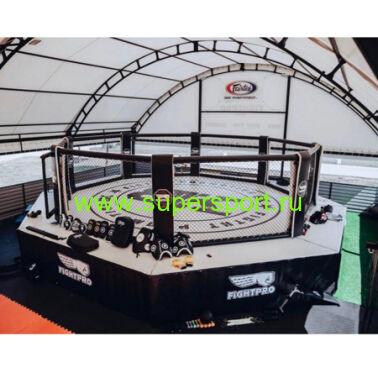 ������-���� "�����������" � ������ ����� 6 x 6 �.